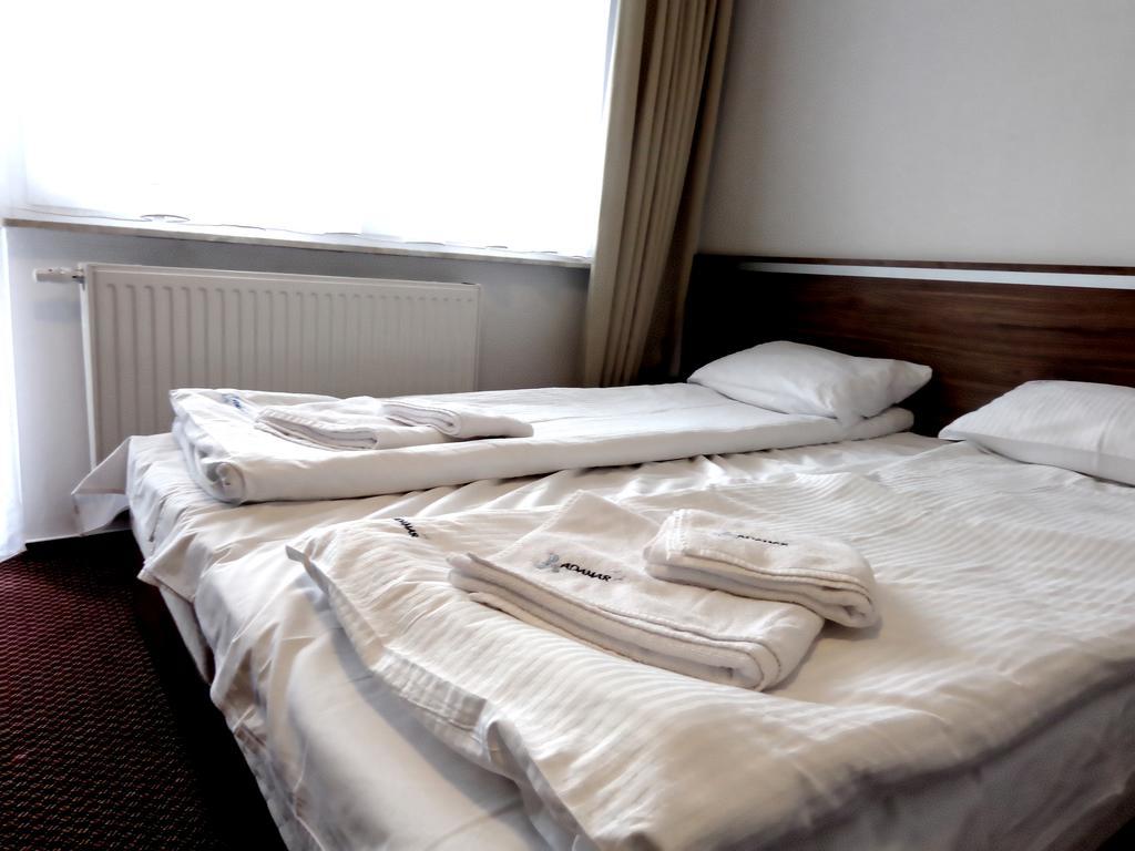 Adamar Jastrzebia Gora Bed & Breakfast Phòng bức ảnh