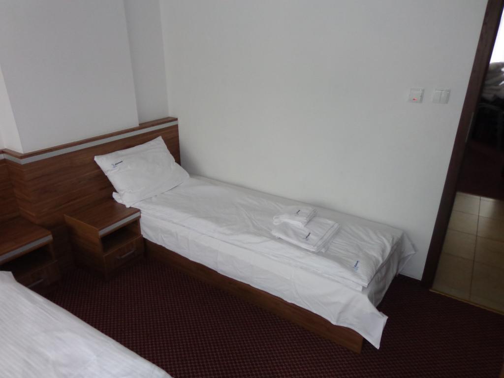 Adamar Jastrzebia Gora Bed & Breakfast Phòng bức ảnh