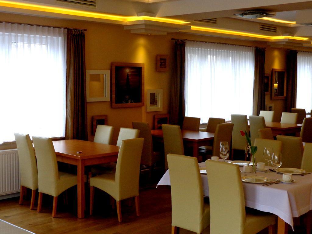 Adamar Jastrzebia Gora Bed & Breakfast Ngoại thất bức ảnh