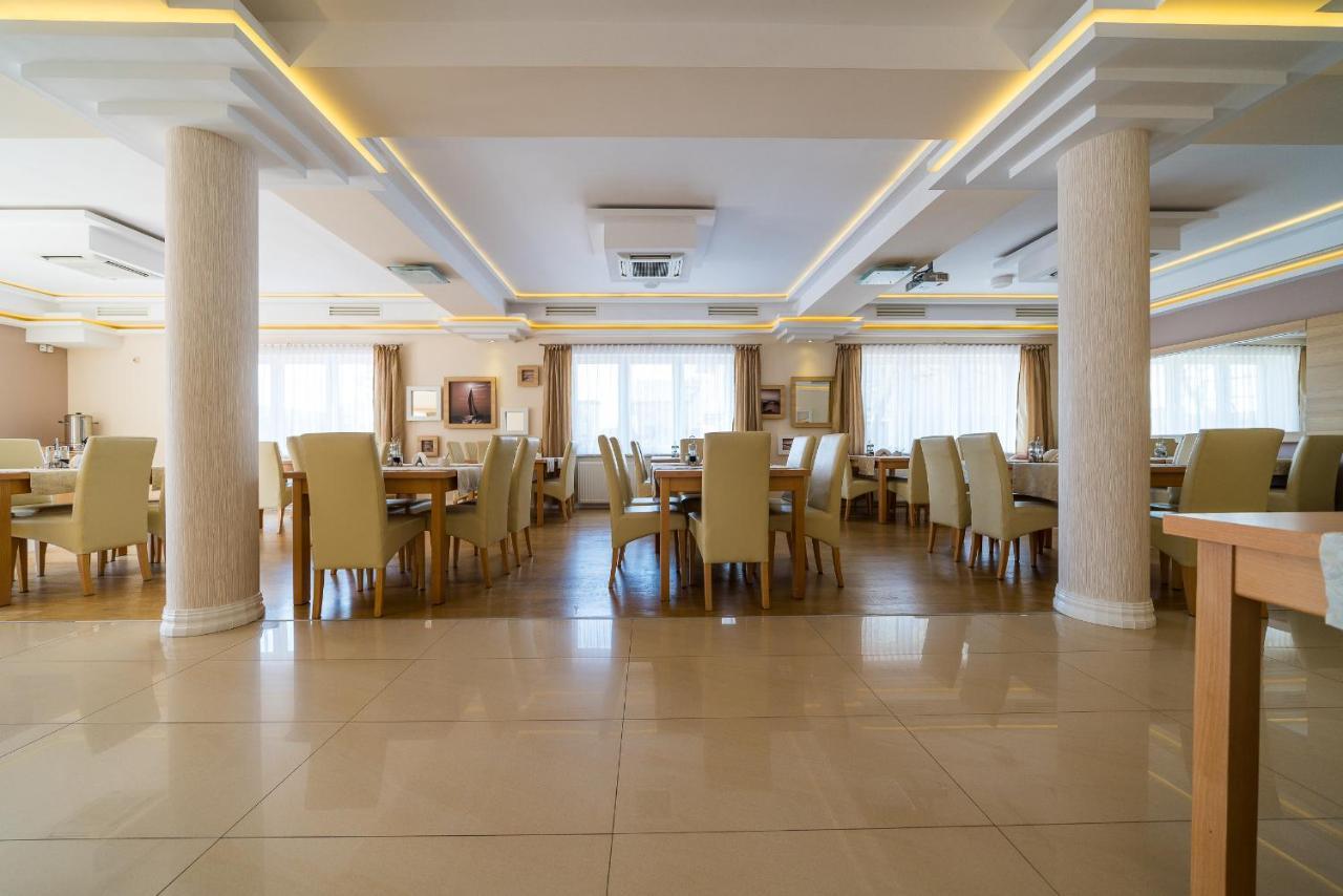 Adamar Jastrzebia Gora Bed & Breakfast Ngoại thất bức ảnh