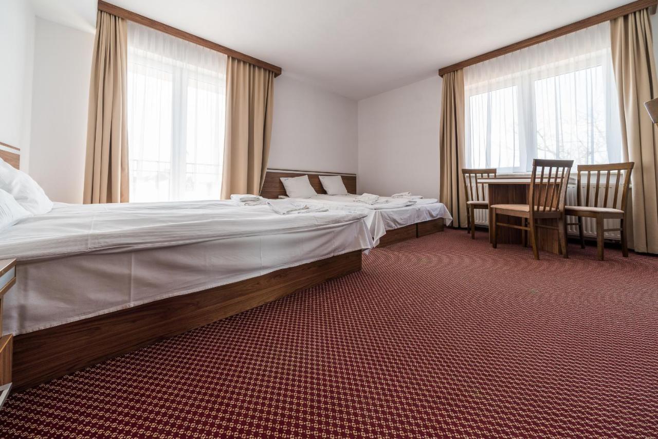 Adamar Jastrzebia Gora Bed & Breakfast Ngoại thất bức ảnh