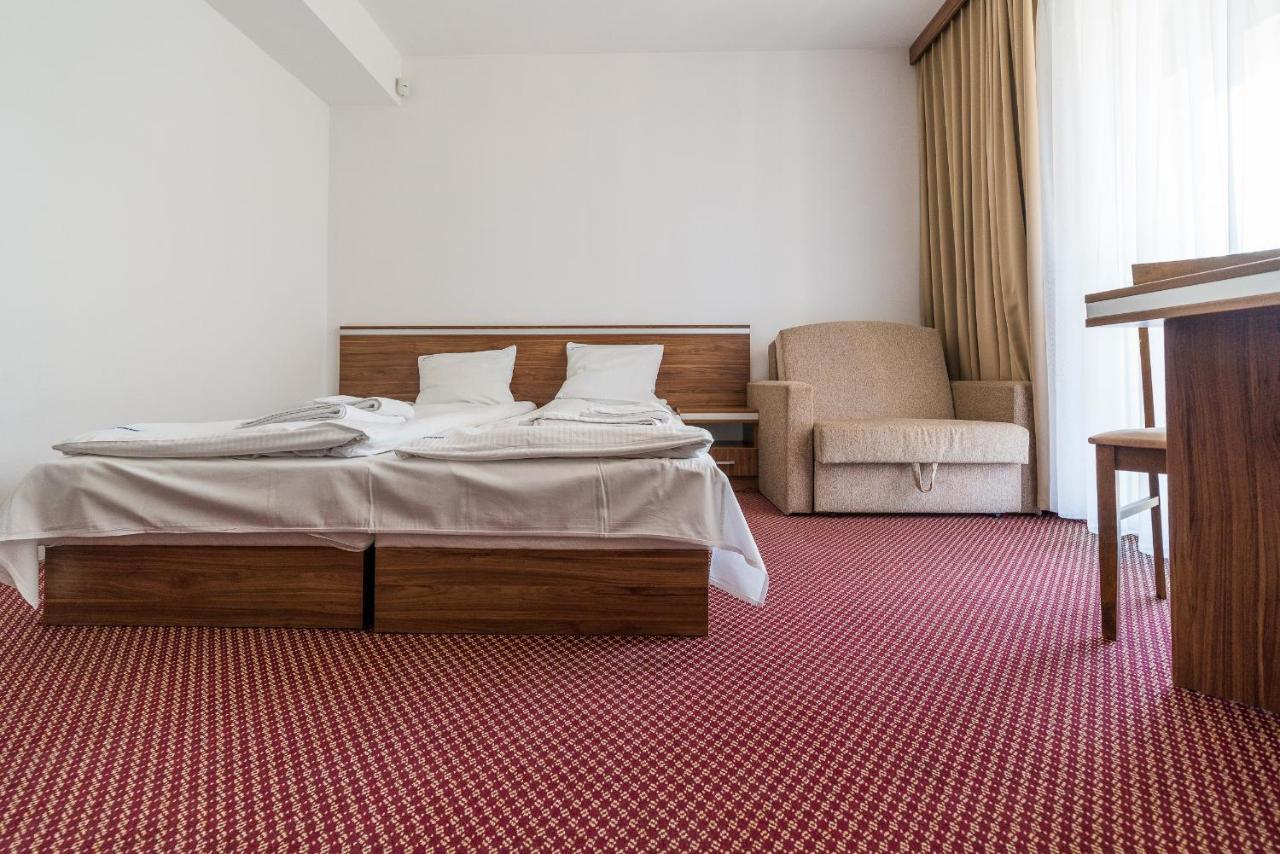 Adamar Jastrzebia Gora Bed & Breakfast Ngoại thất bức ảnh